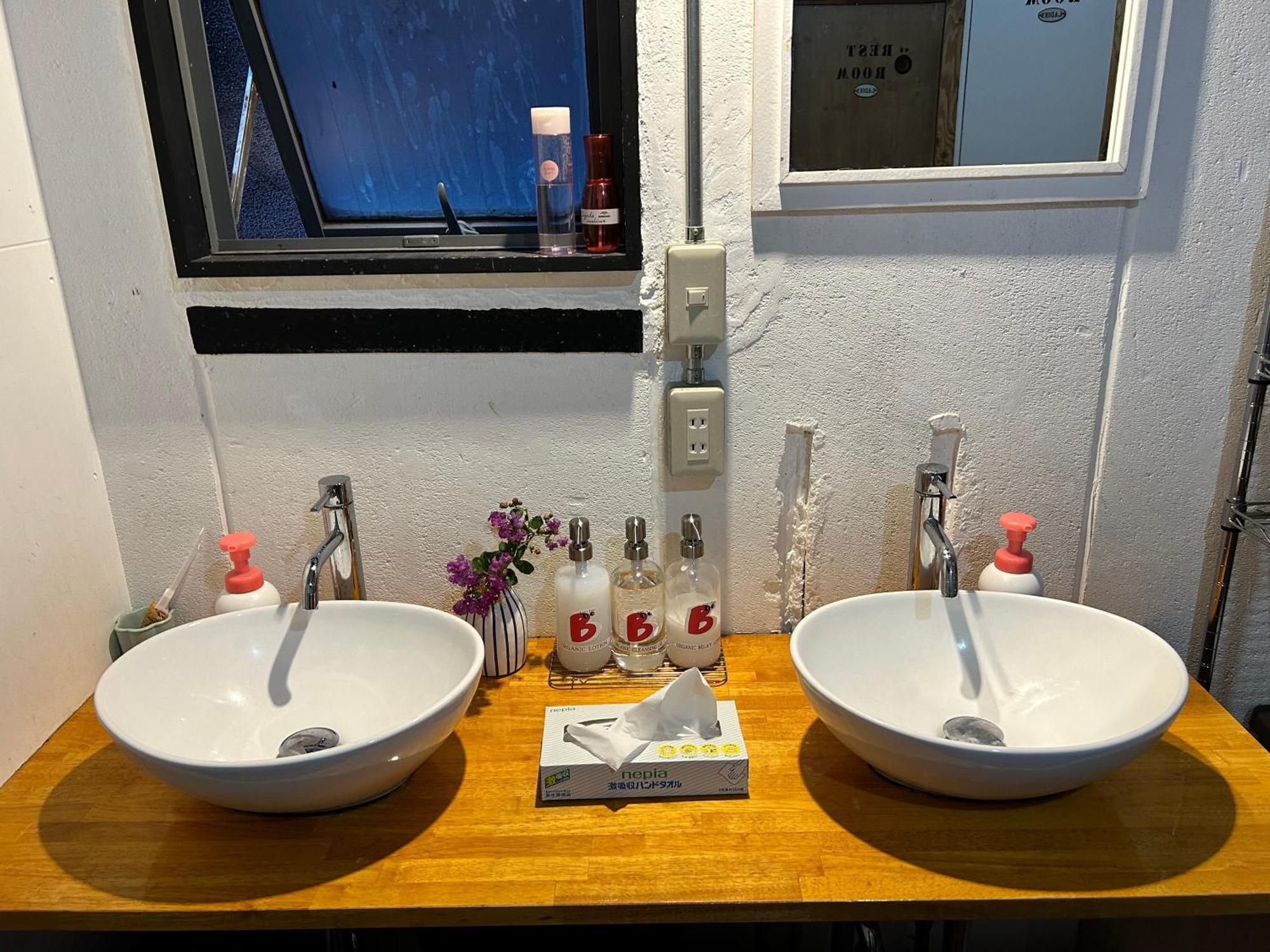 Hostel Bedgasm Токио Экстерьер фото